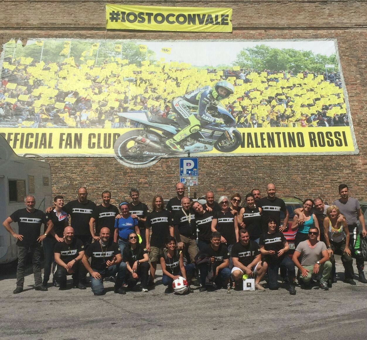Foto gruppo fan club Valentino Rossi