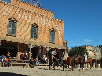 saloon cavalli